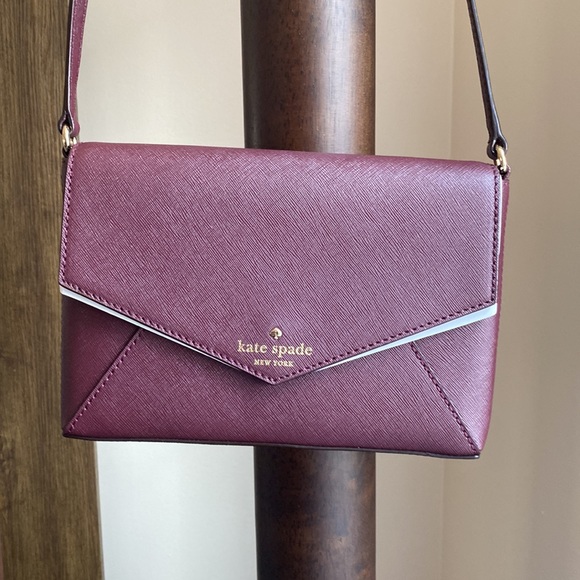 ♠️ Kate Spade Maroon Envelope Purse - Picture 6 of 6